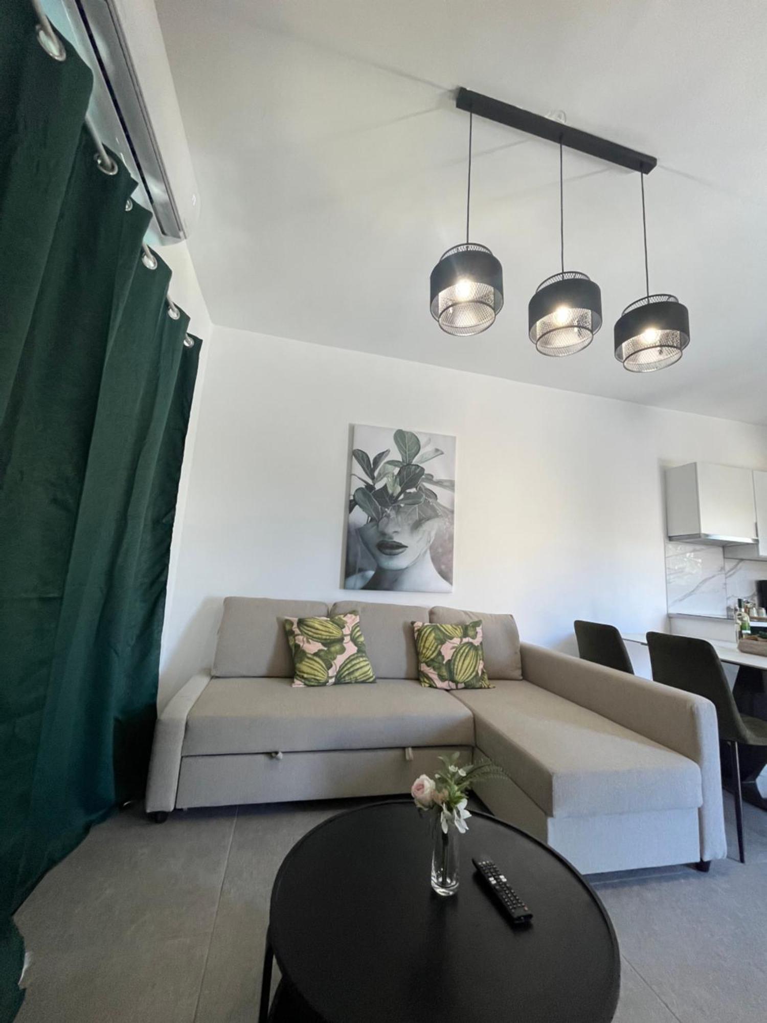 Serenityone - Centrally Located One Bedroom Apt Ayia Napa Exterior photo